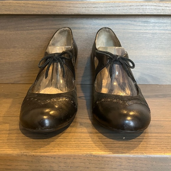 Naturalizer Vintage Shoe - Picture 3 of 13